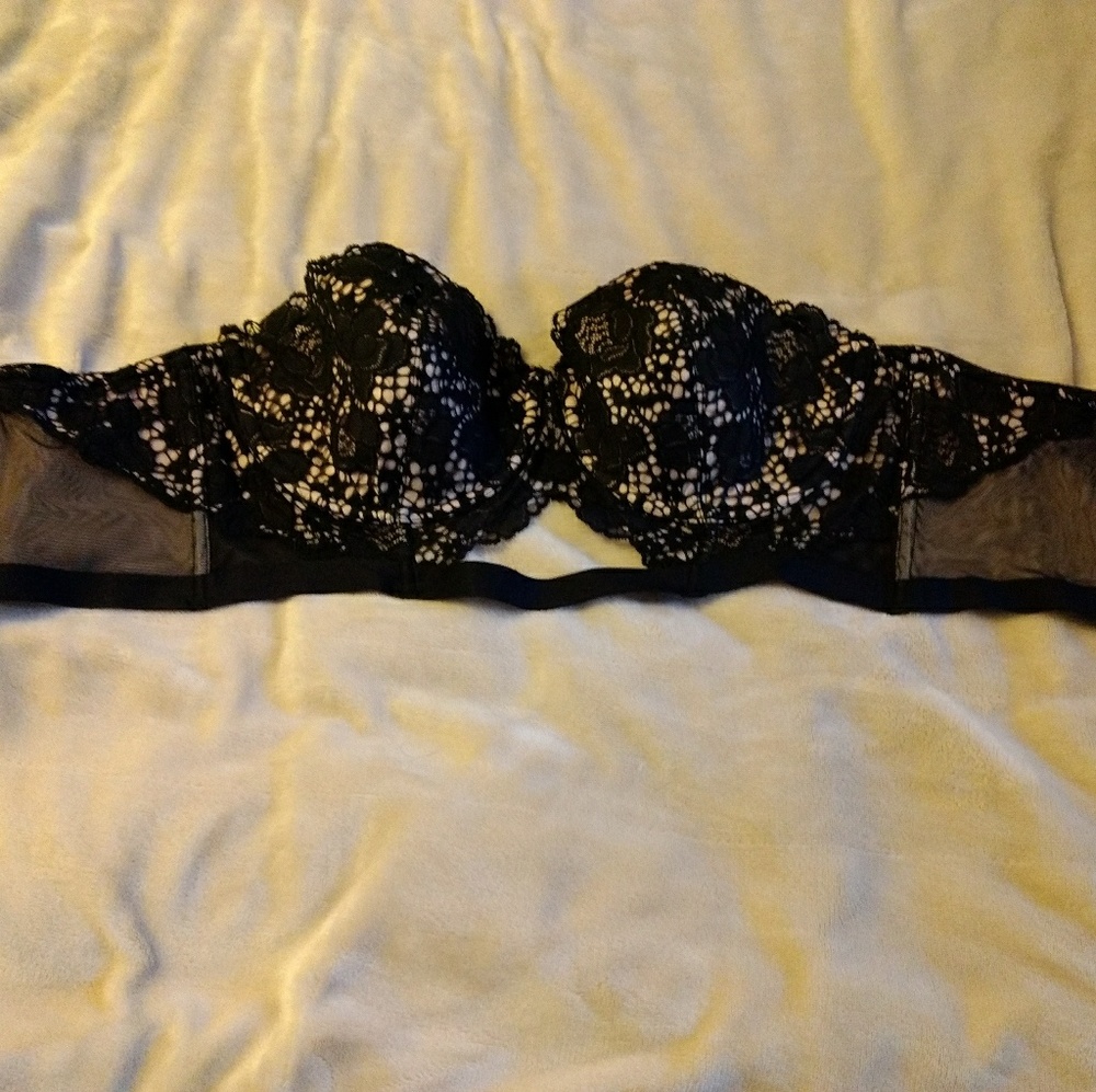 BRAND NEW Very sexy by Victoria's Secret 36D